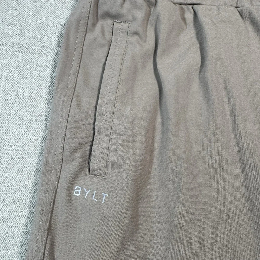 BYLT Elite+ Jogger Pants Mens M Tan Khaki Gym Premium‎ Performance Athleisure